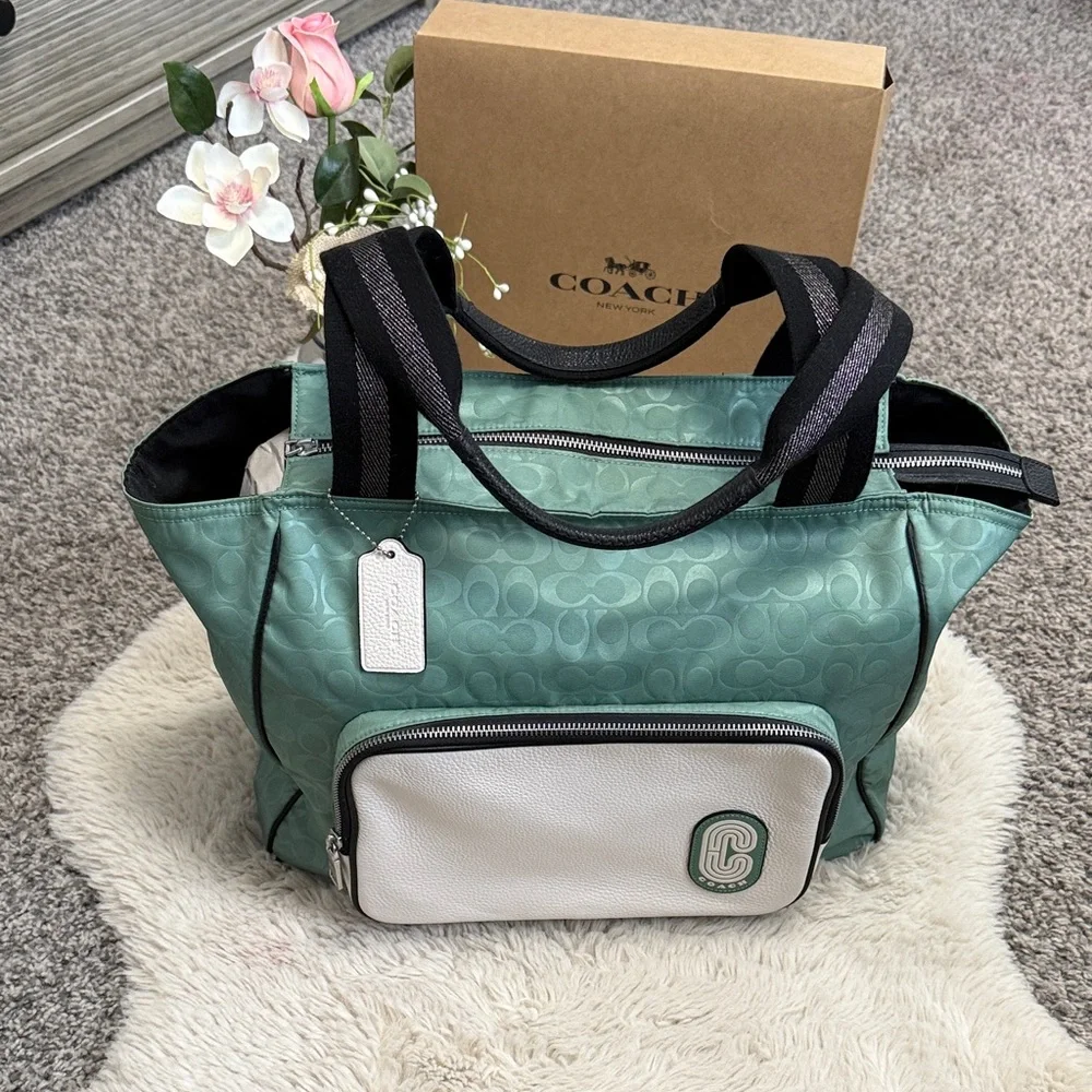 ✨ Coach Washed Green Court Tote In Colorblock Signature Nylon✨